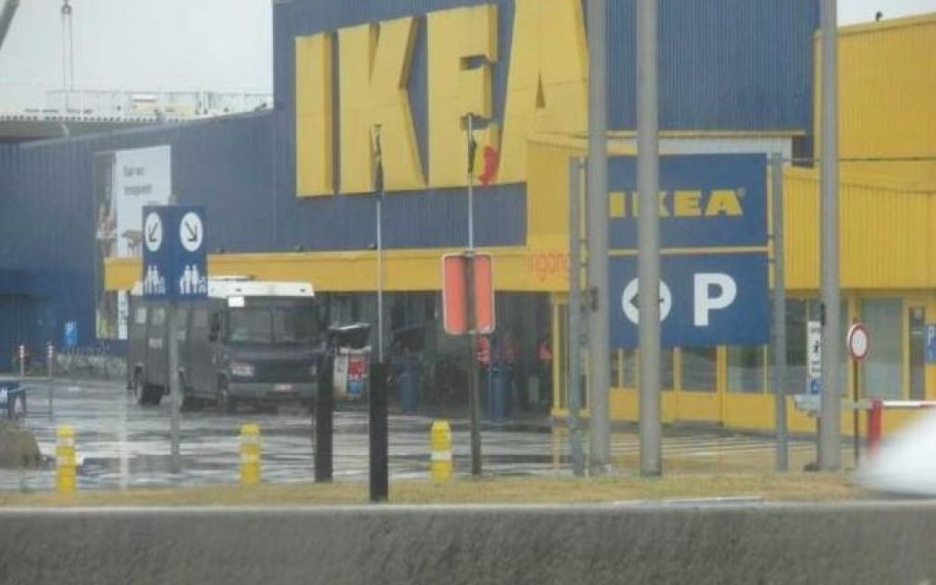 Супермаркети виробника меблів IKEA в Нідерландах, Бельгії і Франції постраждали від вибухів. / © www.standaard.be