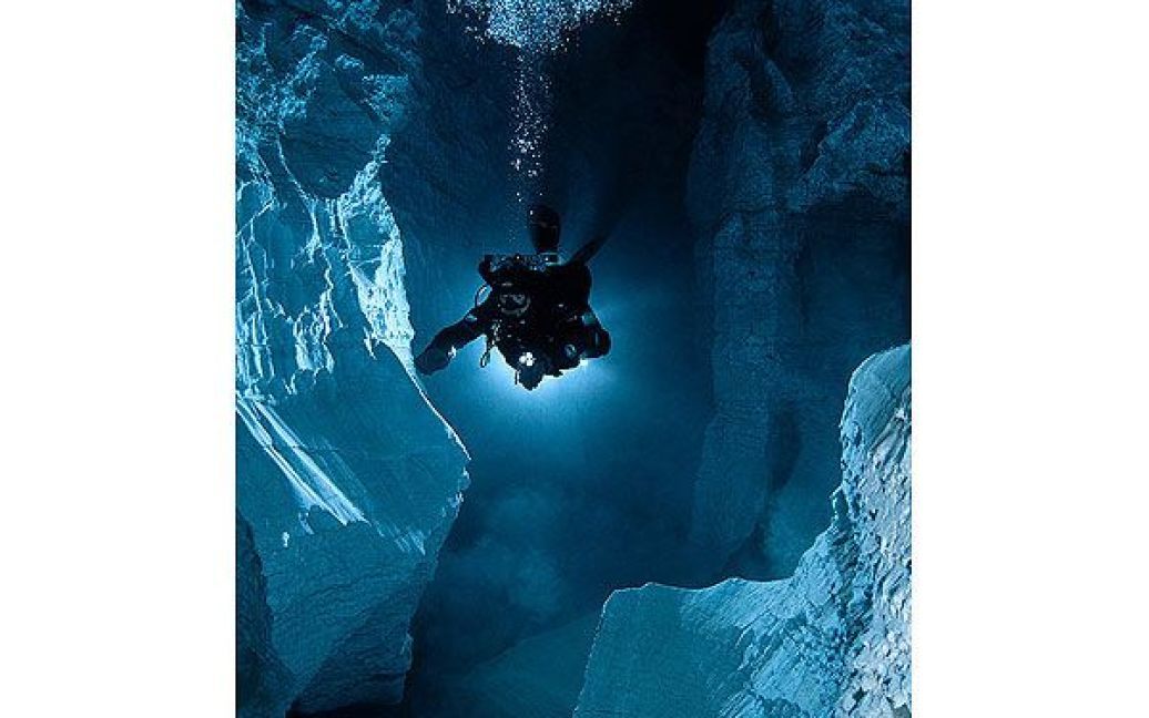Ординська печера є найдовшою в Росії підводною печерою, другою за протяжністю підводною печерою в Євразії і найбільшою в світі гіпсовою печерою. / © bigpicture.ru