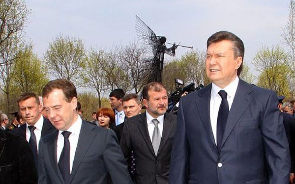 Глава МНС Віктор Балога провів для президентів коротку екскурсію / © 