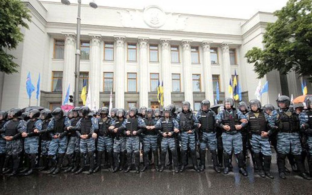 В Києві провели акцію протесту проти прийняття пенсійної реформи. / © УНІАН