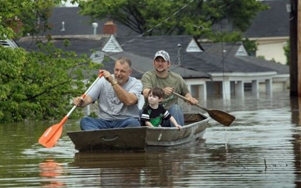 Річка Міссісіпі у США вийшла з берегів, тисячі людей були евакуйовані. / © AFP