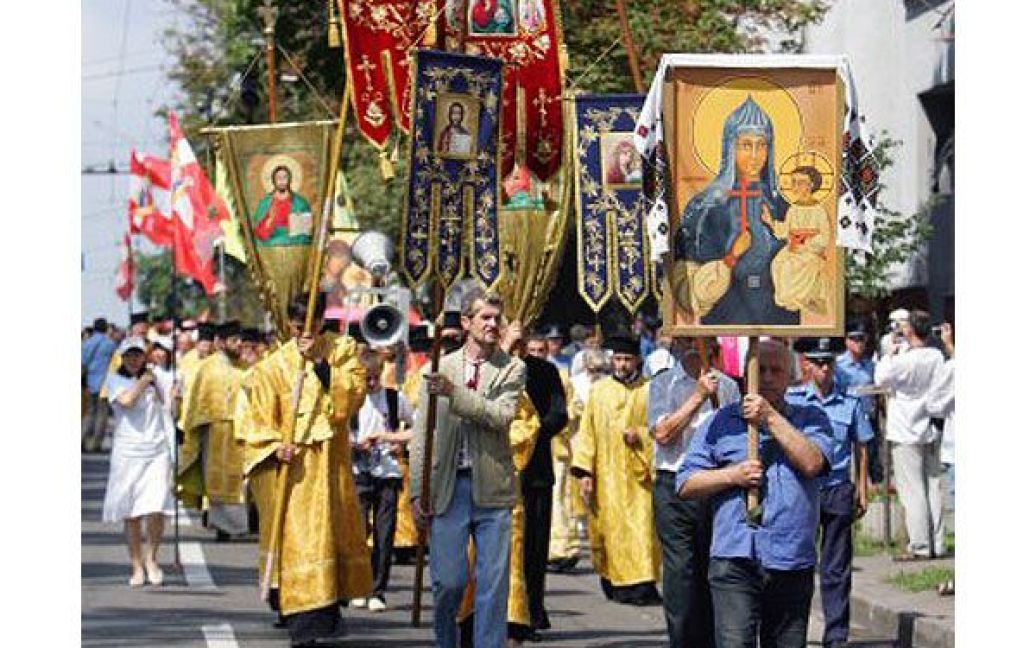 В Києві близько 10 тисяч віруючих взяли участь у хресній ході, організованій УПЦ КП з нагоди Дня хрещення України-Русі. / © УНІАН