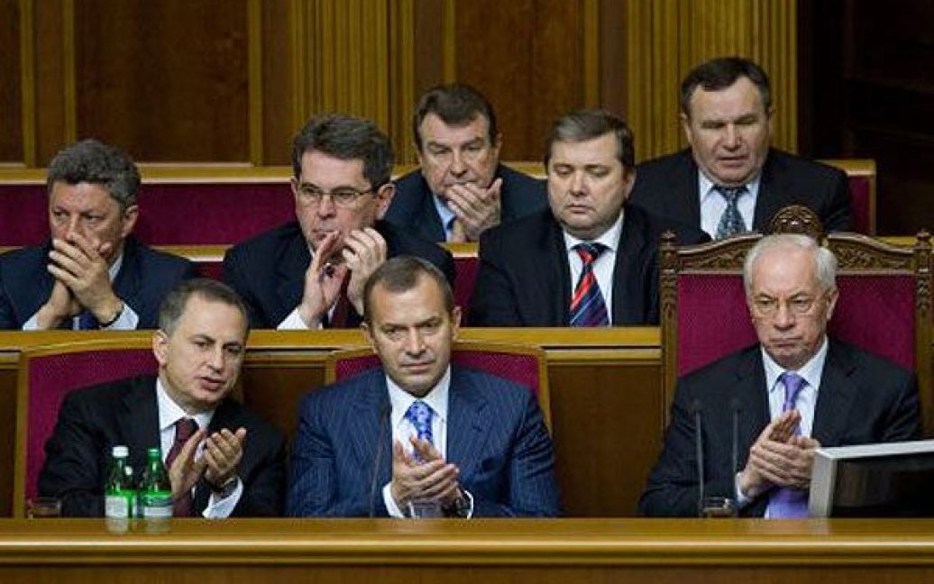 Послухати президента до сесійної зали парламенту прийшли прем&#039;єр-міністр Микола Азаров, члени уряду та інші високопосадовці. / © УНІАН