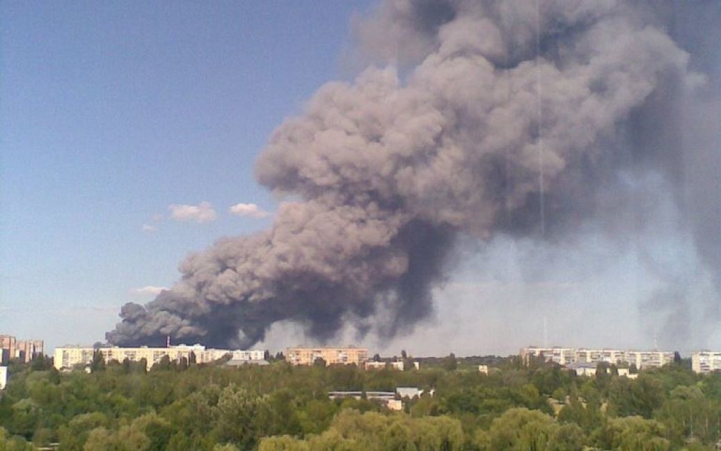 У Броварах сталась масштабна пожежа на складах магазину "Технополіс". / © gribok.kiev.ua