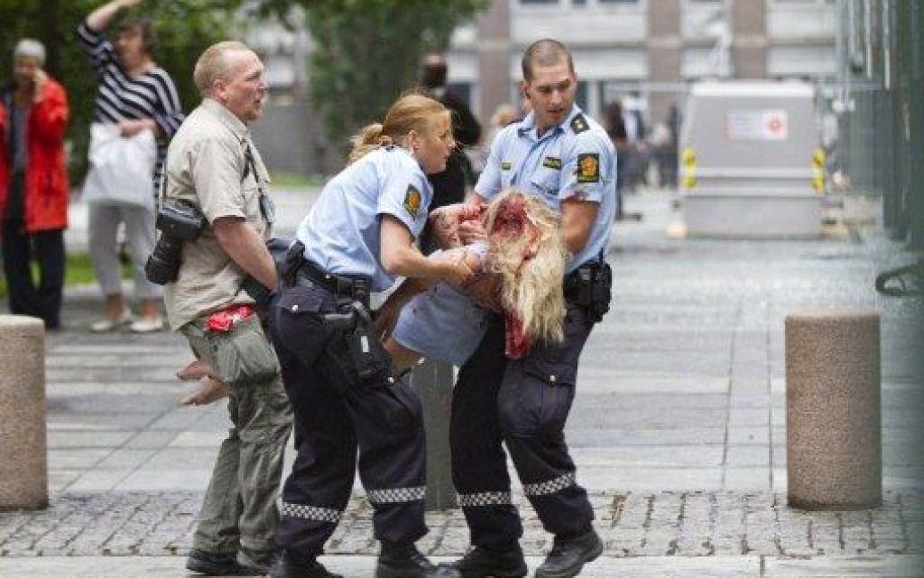 В результаті вибуху поруч з урядовою будівлею в столиці Норвегії Осло загинули семеро людей, 15 отримали поранення. / © AFP