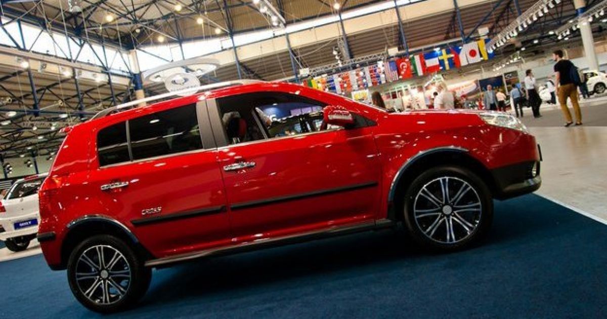 На 19-ому Міжнародному автосалоні SIA'2011 у Києві представлені 470 компаній з 20 країн світу. / © SIA