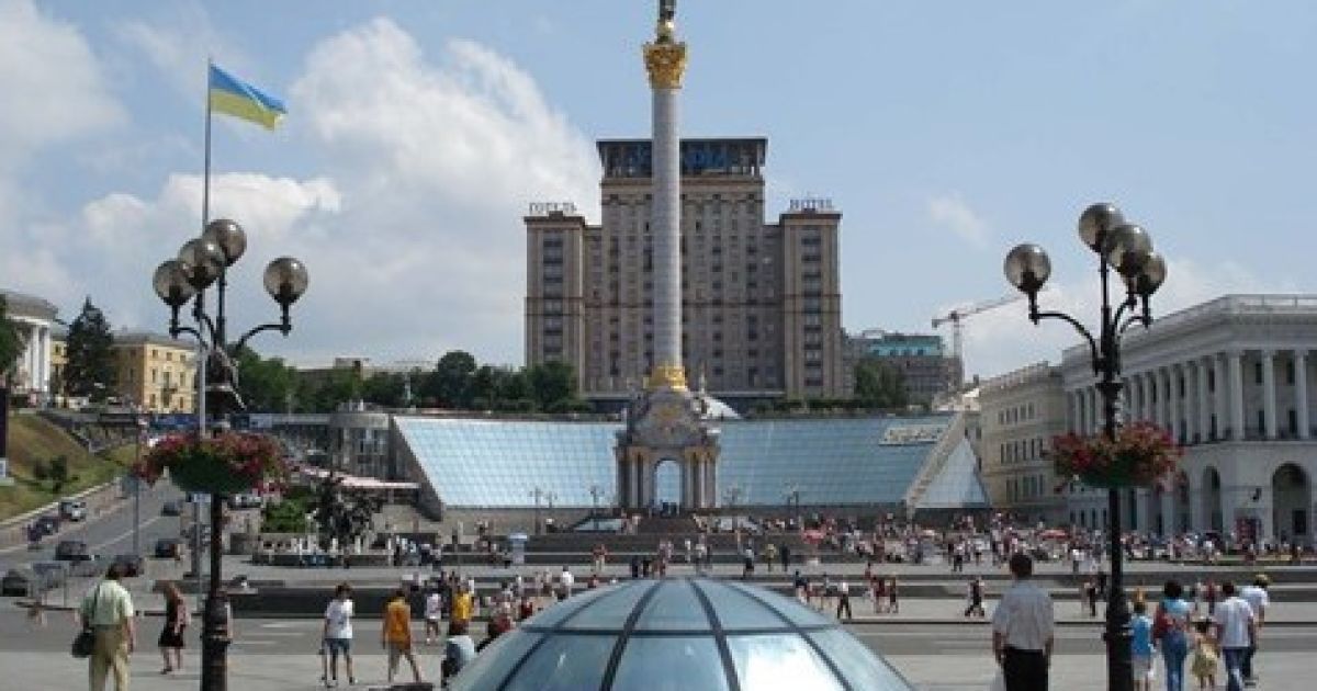 На Майдані встановлять великий екран для трансляції церемонії жеребкування Євро-2012