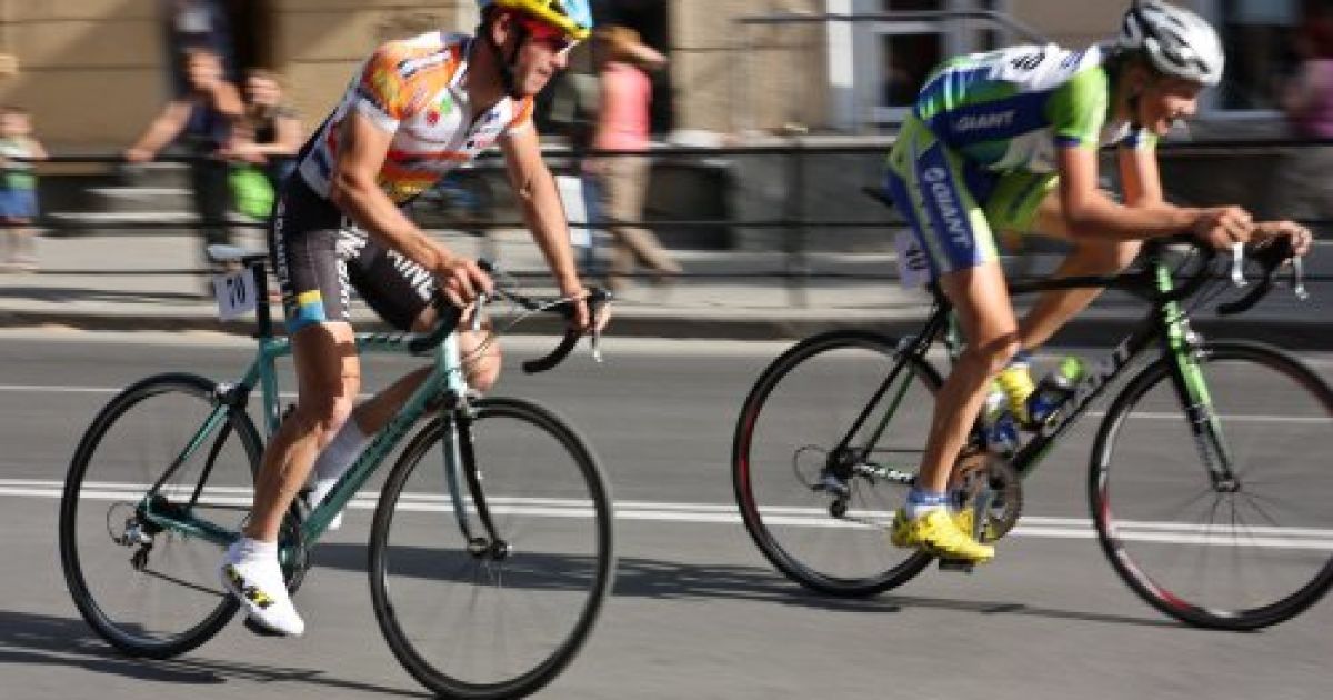 В Тернополі провели 55-ту міжнародну велогонку українсько-польської дружби / © УНІАН