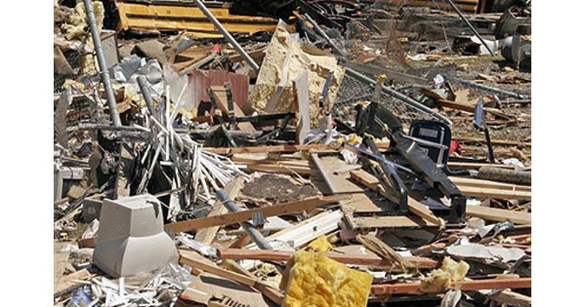 На півдні США лютують більше 200 торнадо, жертвами яких вже стали півсотні людей / © AFP