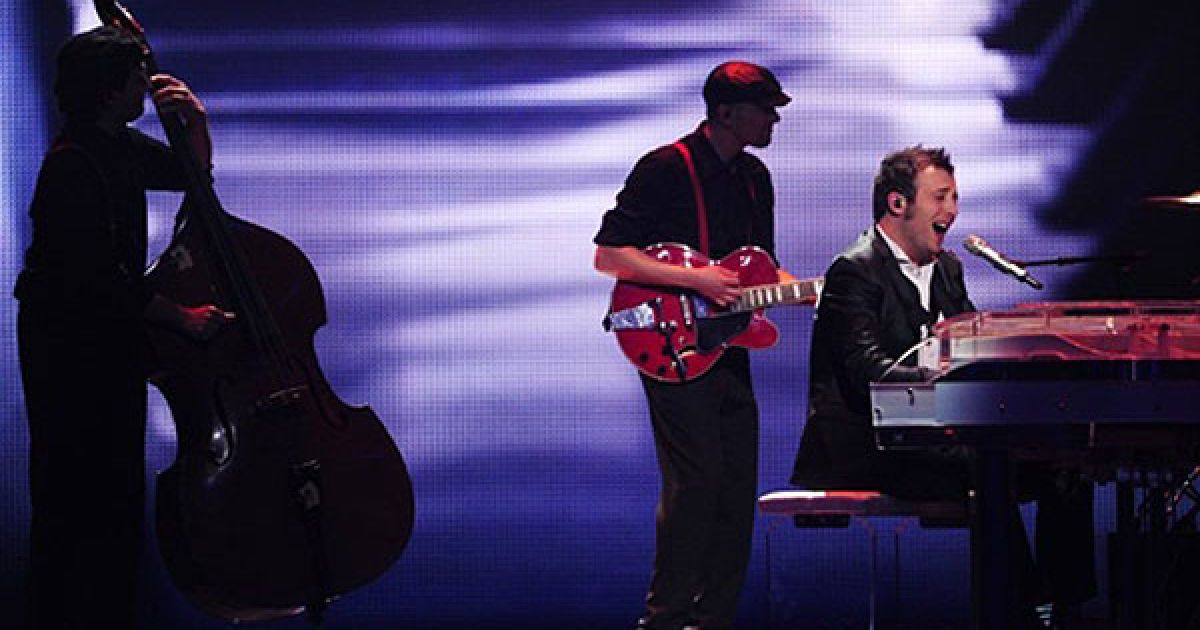 Рафаель Гуалацці, Італія, з піснею "Madness of love" посів друге місце / © AFP