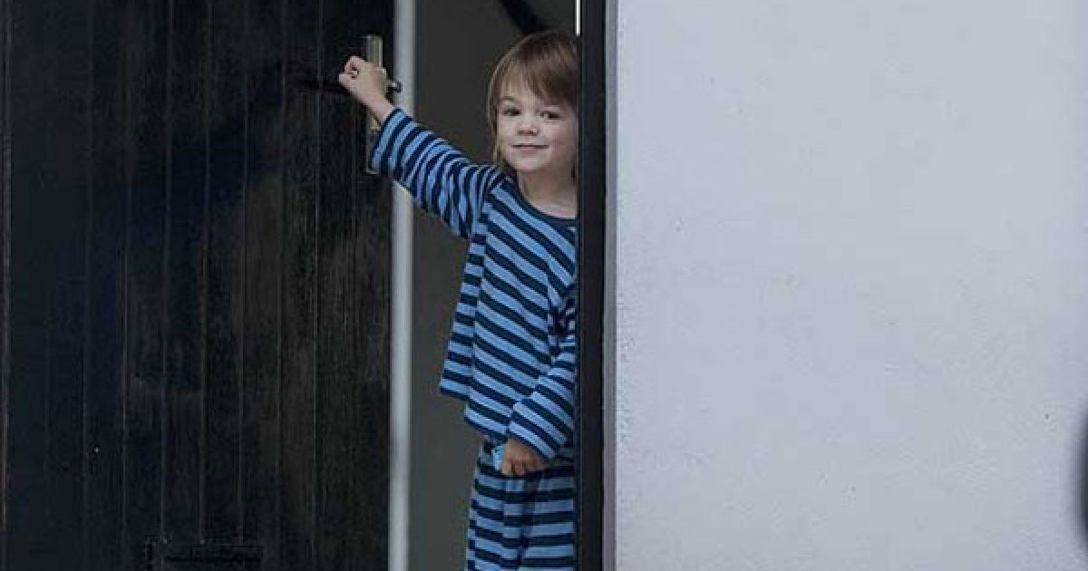 До свого фотоальбому він також доклав докладний опис подій того дня, а також SMS-повідомлення, отримані від рідних і друзів до і після операції. / © swns.com