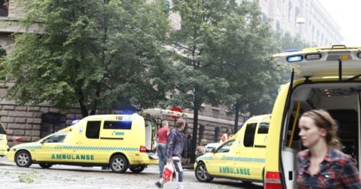 В результаті вибуху поруч з урядовою будівлею в столиці Норвегії Осло загинули семеро людей, 15 отримали поранення. / © AFP
