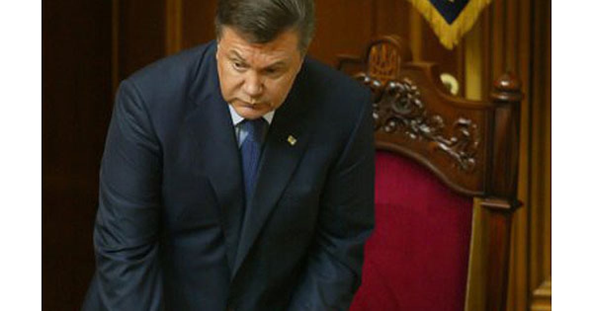 Президент Віктор Янукович вранці 7 квітня прибув до сесійної зали Верховної ради щоб виступити у парламенті із щорічним посланням. / © УНІАН