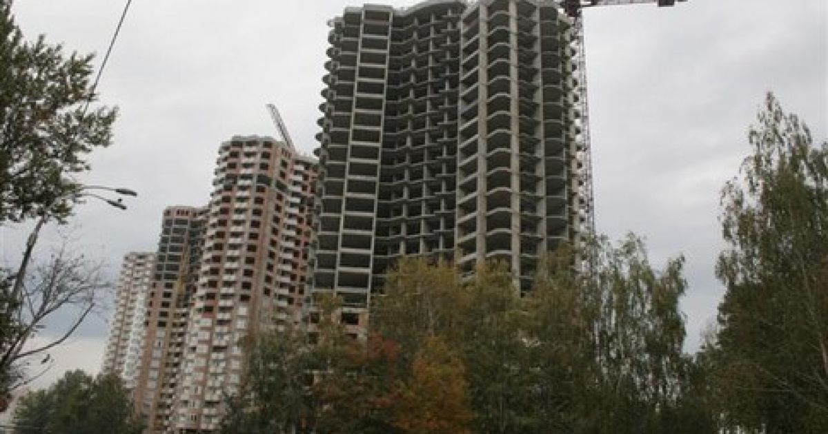 Кабмін не захотів захистити населення від довгобудів