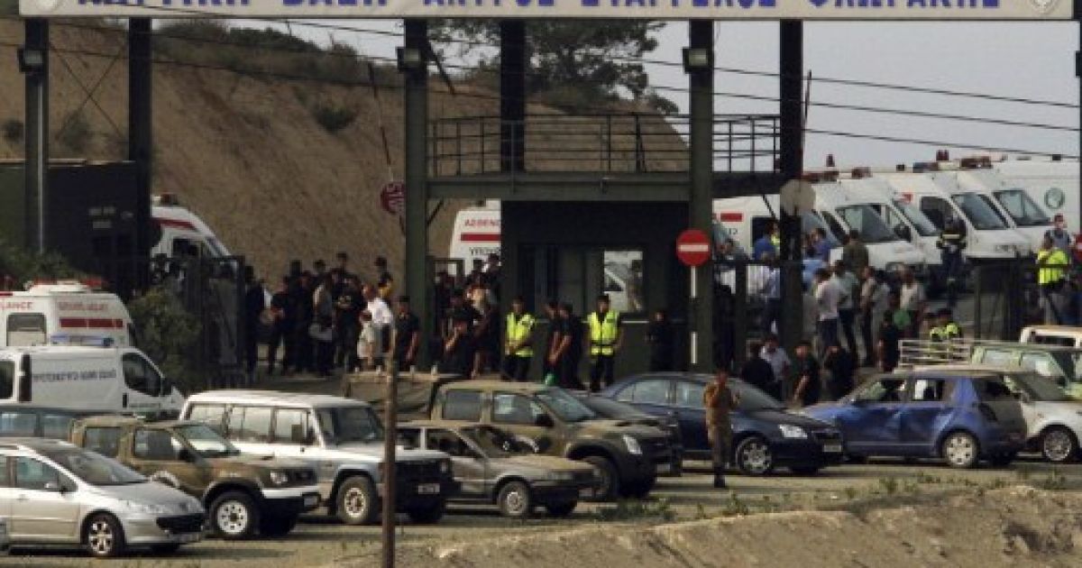 Серія вибухів сталась на базі Національної гвардії Кіпру "Евангелос Флоракіс" в районі населеного пункту Зійі поблизу Лімасола. / © AFP