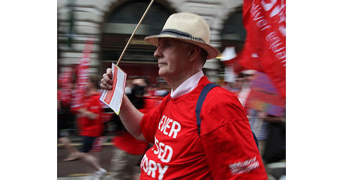 Щорічний гей-парад "Gay Pride 2011" в Лондоні зібрав більше мільйона глядачів. / © LJ moscowlondon