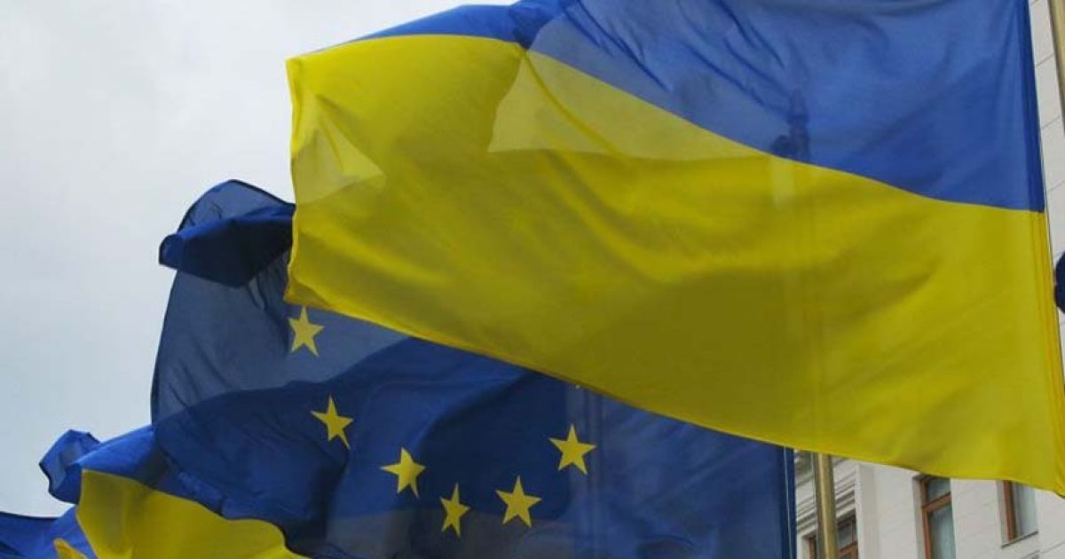 Захід закриє очі на справу Тимошенко, якщо Янукович продовжить "торпедувати" Росію