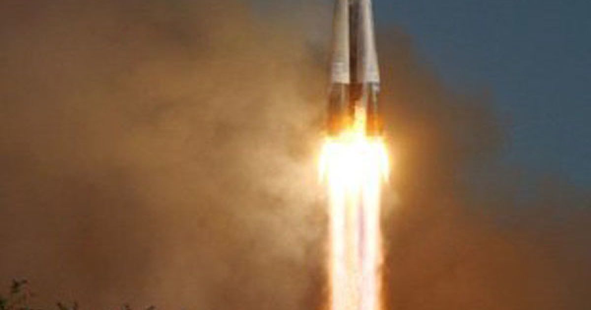 Казахстан, космодром Байконур. Космічна ракета "Союз-2.1а" з розгінним блоком "Фрегат" з шістьма супутниками "Глобалстар-2 F1" злітає зі стартового майданчика орендованого Росією космодрому Байконур у Казахстані. / © AFP