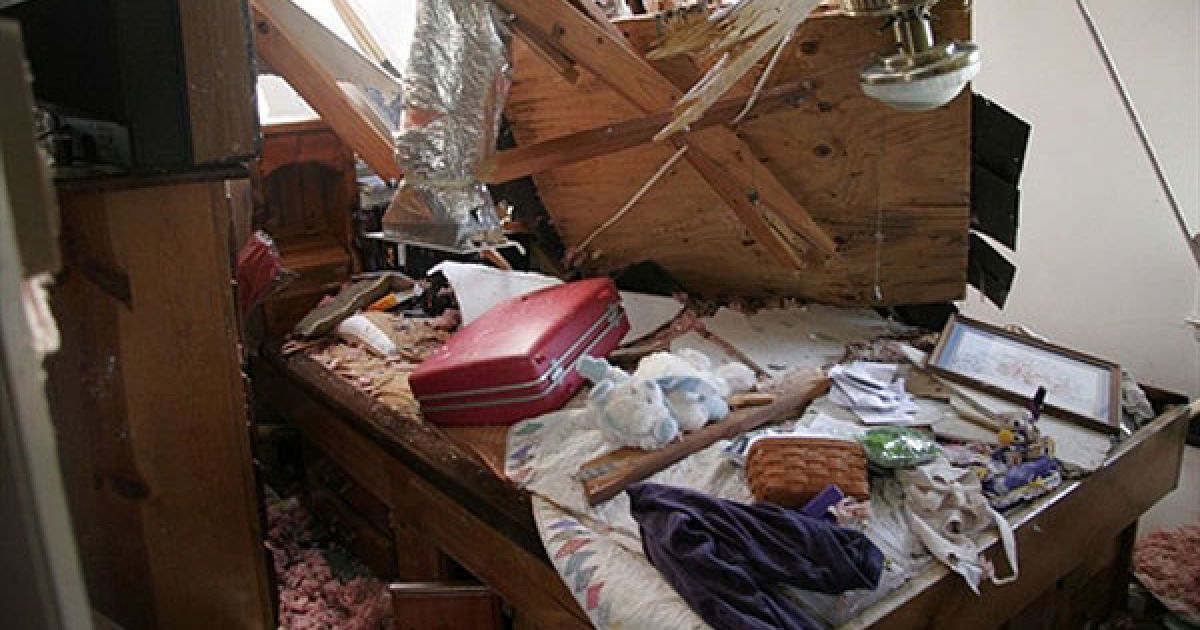 На півдні США лютують більше 200 торнадо, жертвами яких вже стали півсотні людей / © AFP