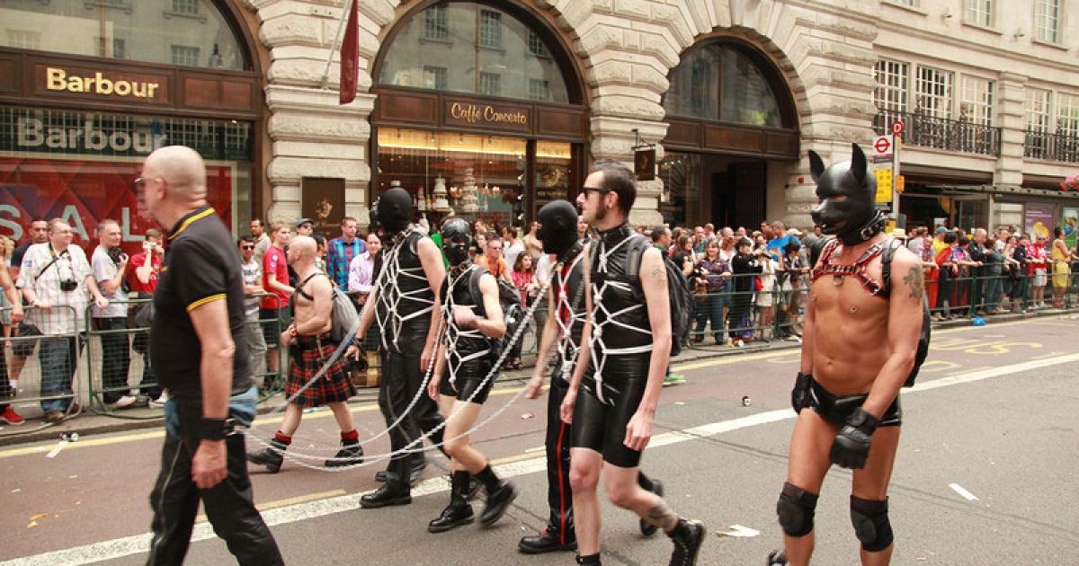 Щорічний гей-парад "Gay Pride 2011" в Лондоні зібрав більше мільйона глядачів. / © LJ moscowlondon