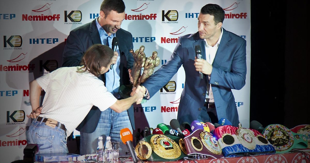 Брати клички привезли в Україну всі найпрестижніші пояси чемпіонів світу з боксу.