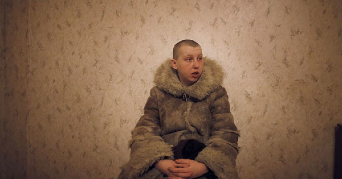 Журнал Newsweek надрукував серію фотографій, зроблених фотокореспондентом  Дональдом Вебером в приміщенні для допитів підозрюваних у відділку міліції. / © forum.pravda.com.ua