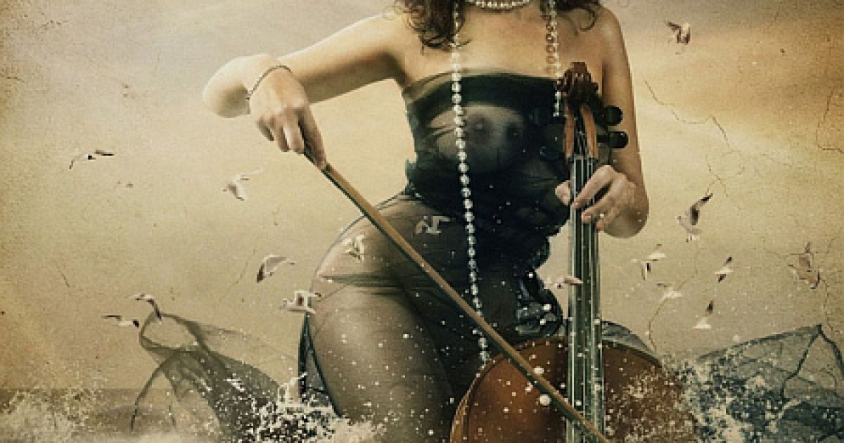 Співачка Даша Астаф&#039;єва у фотосесії фотохудожника Кассандри. / © Kassandra