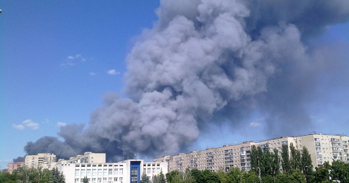 У Броварах сталась масштабна пожежа на складах магазину "Технополіс". / © gribok.kiev.ua