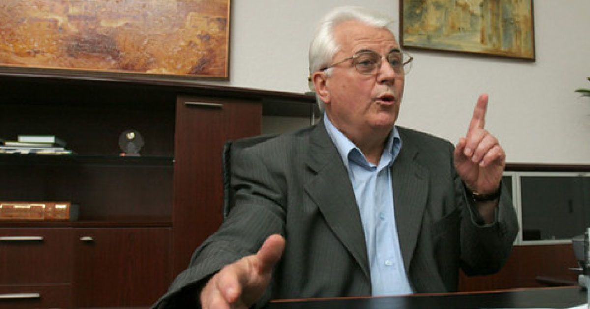 Кравчук не хотів працювати в партії