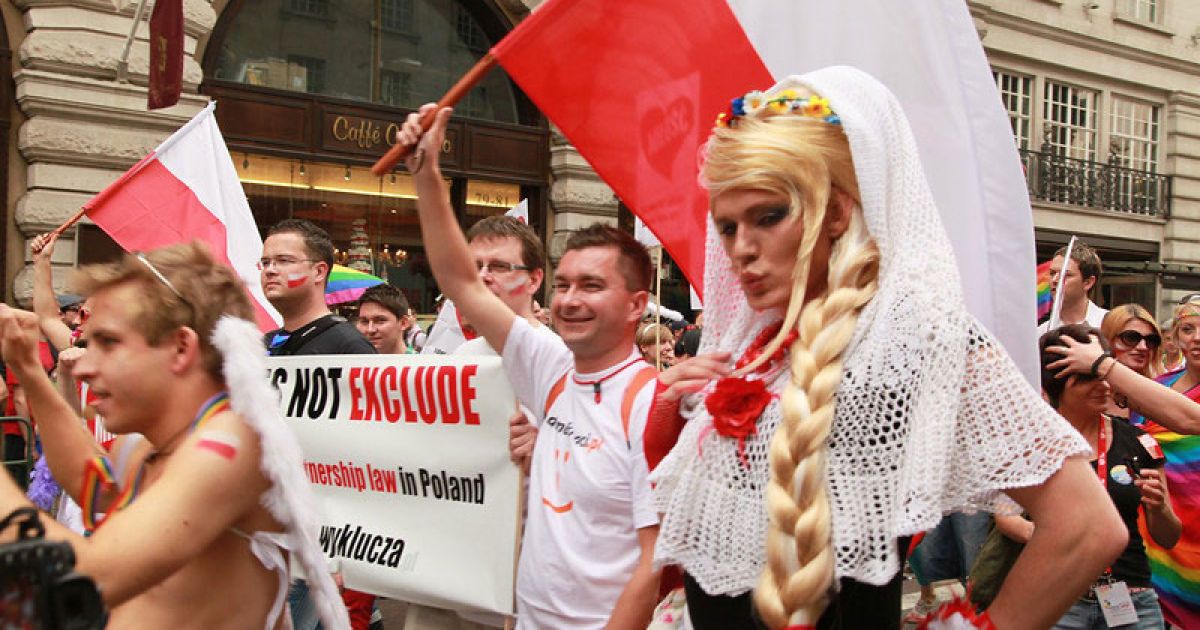Щорічний гей-парад "Gay Pride 2011" в Лондоні зібрав більше мільйона глядачів. / © LJ moscowlondon