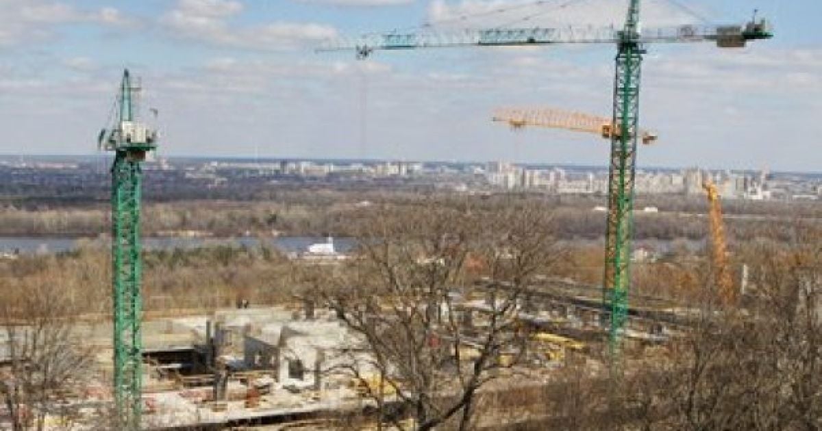 Так вертолітний майданчик виглядав у травні. / © ЛІГА.net