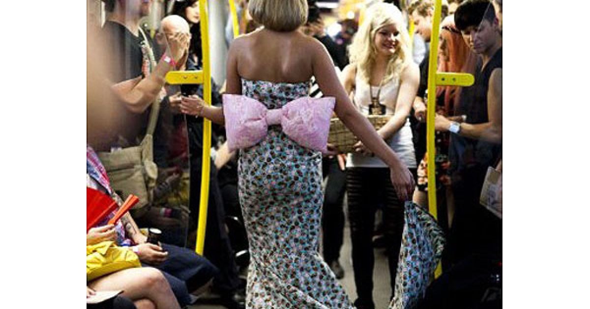 Шоу-показ моди "Underground Catwalk" провели у берлінському метро. / © AFP