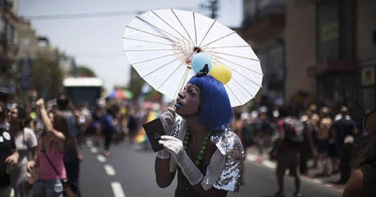 У Тель-Авіві провели багатотисячний щорічний гей-парад Gay Pride parade / © AFP