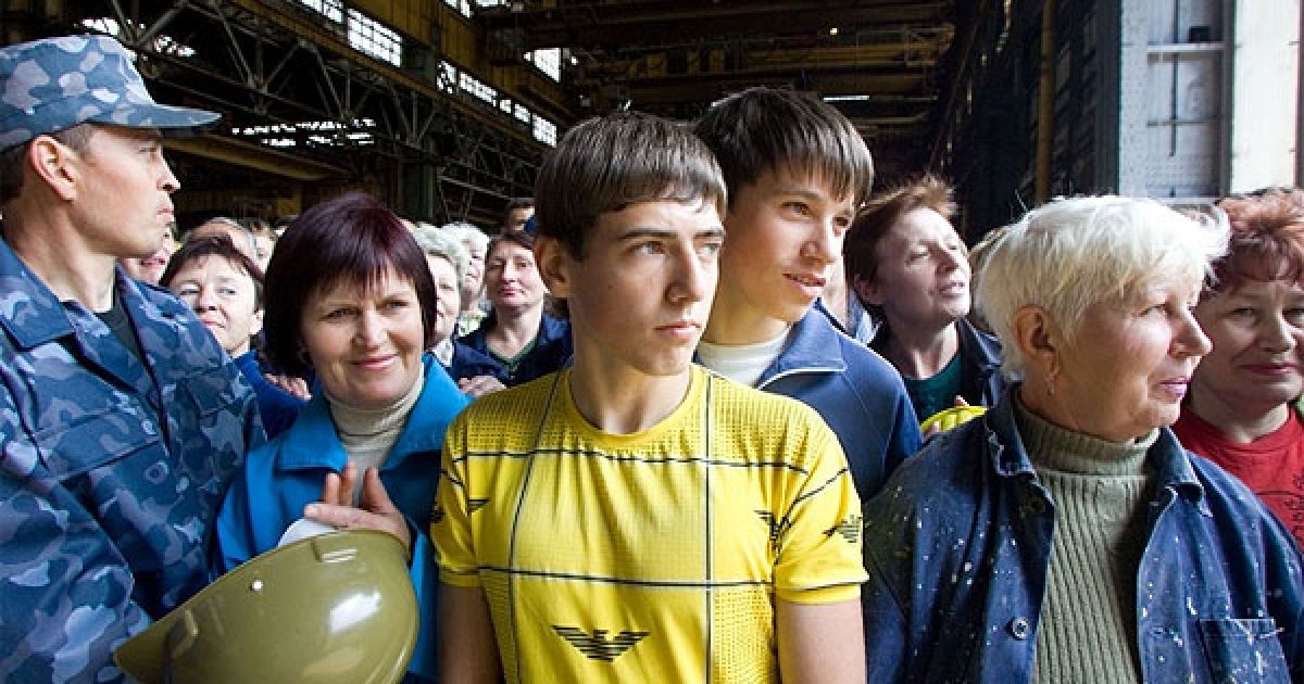 "Я знаю: у вас є віра у свій завод та своє майбутнє, яке ви повязуєте із цим підприємством. " / © President.gov.ua