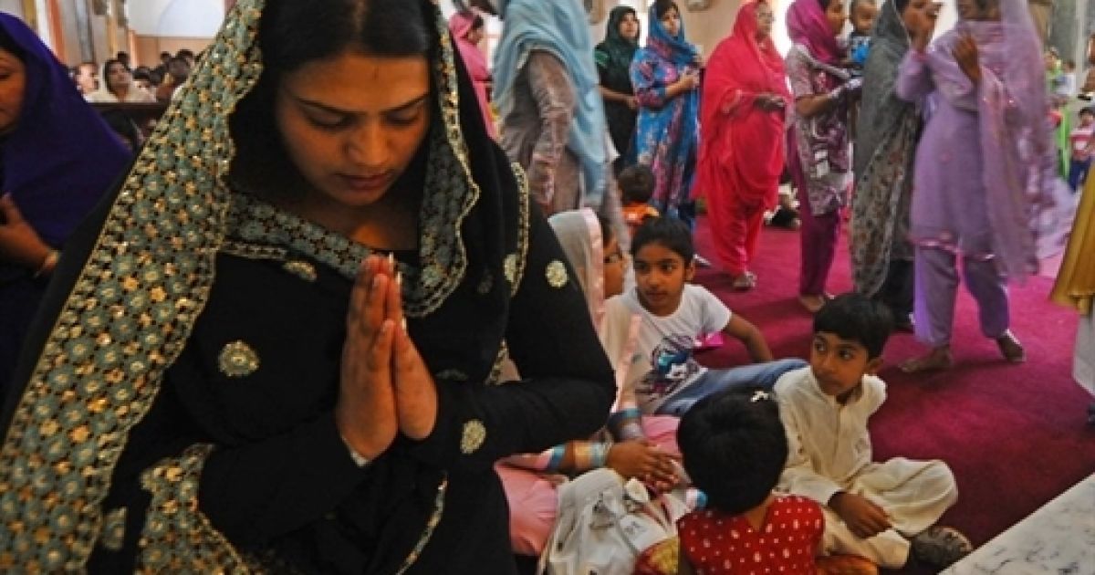 Християни всього світу відзначають свято Великодня / © AFP