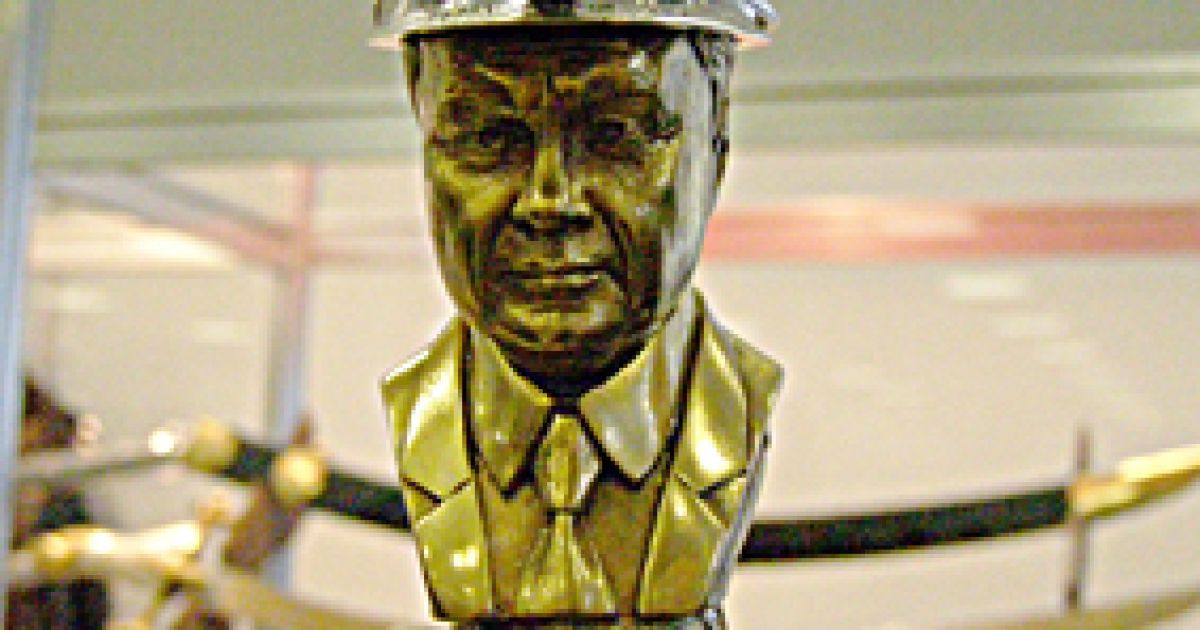 В оздоблені шаблі використано золото, срібло, діаманти. / © museum-ukraine.org.ua
