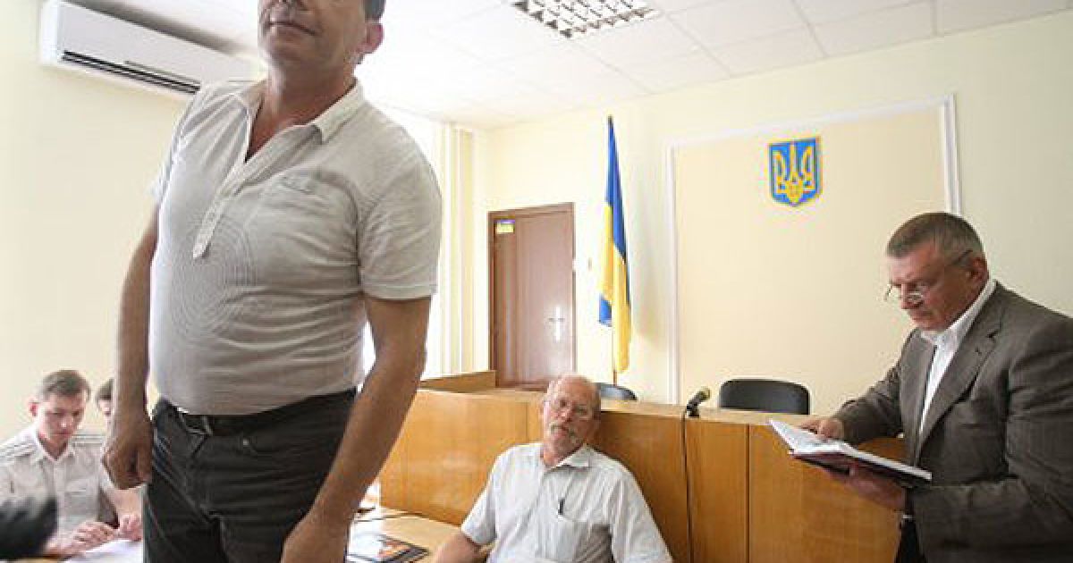 Луценко підкреслив, що суд повинен направити його заяву про ці злочини в Генеральну прокуратуру для розгляду справи проти Вовка. / © УНІАН