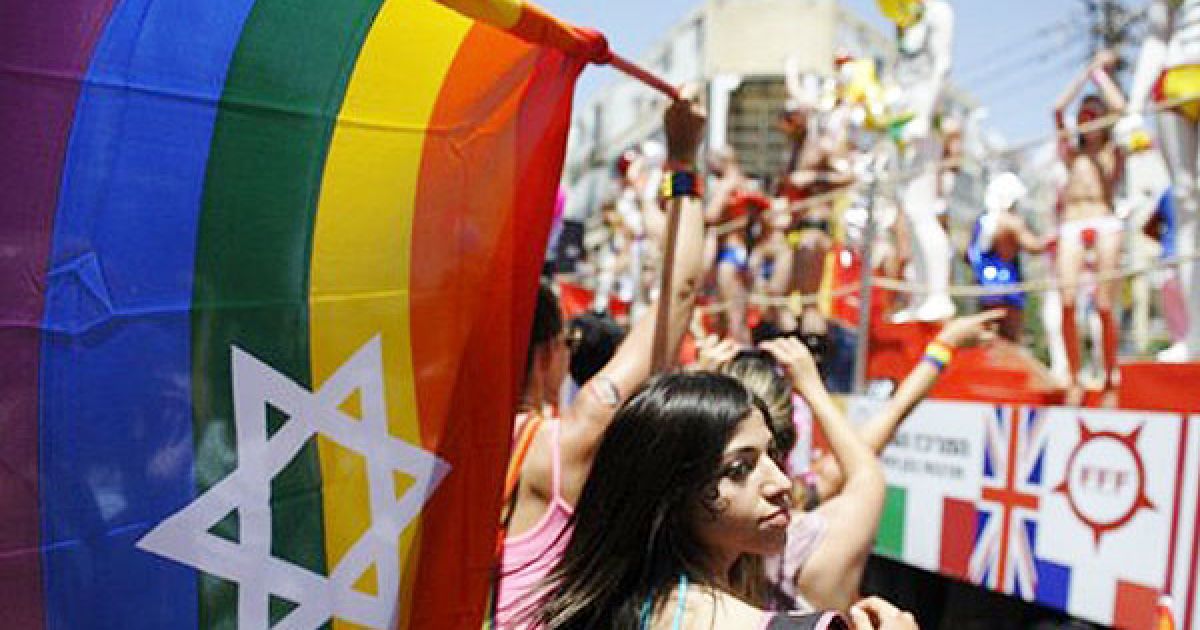 У Тель-Авіві провели багатотисячний щорічний гей-парад Gay Pride parade / © AFP