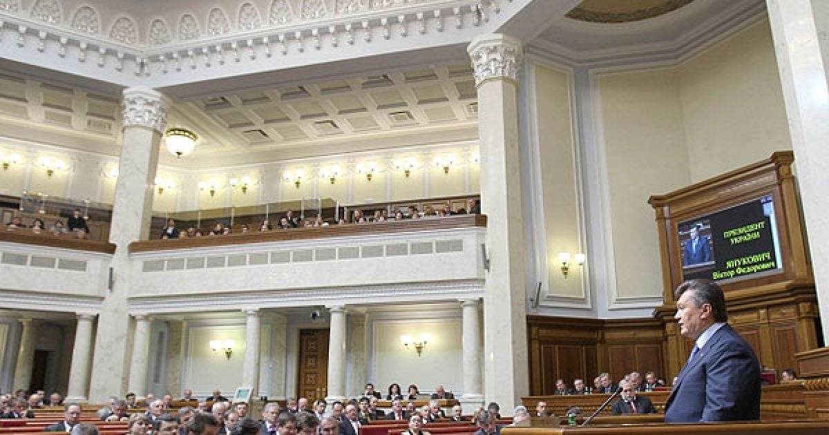Президент Віктор Янукович закликав українців перестати жалітись та принижуватись. / © President.gov.ua