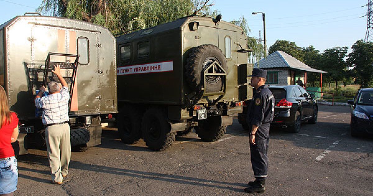 В результаті вибуху на шахті "Суходольська-Східна", що стався на глибині 915 м, загинули 17 гірників. / © МНС