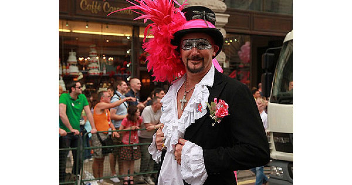 Щорічний гей-парад "Gay Pride 2011" в Лондоні зібрав більше мільйона глядачів. / © LJ moscowlondon