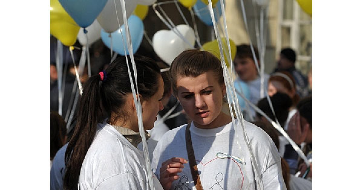У Львові пройшла акція протесту проти гомосексуалізму, учасники якої вимагали заборонити популярізацію та пропаганду гомосексуалізму в Україні