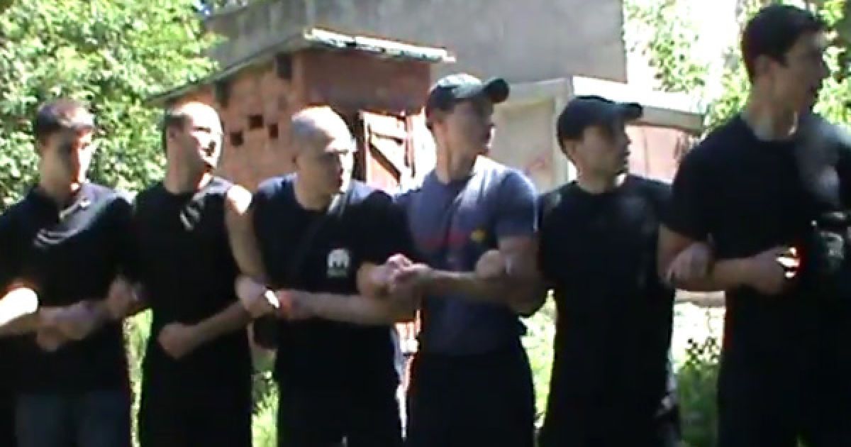 У Донецьку на будмайданчику поблизу готелю "Дружба" сталися сутички між невідомими "спортсменами" та місцевими жителями, які протестують проти забудови