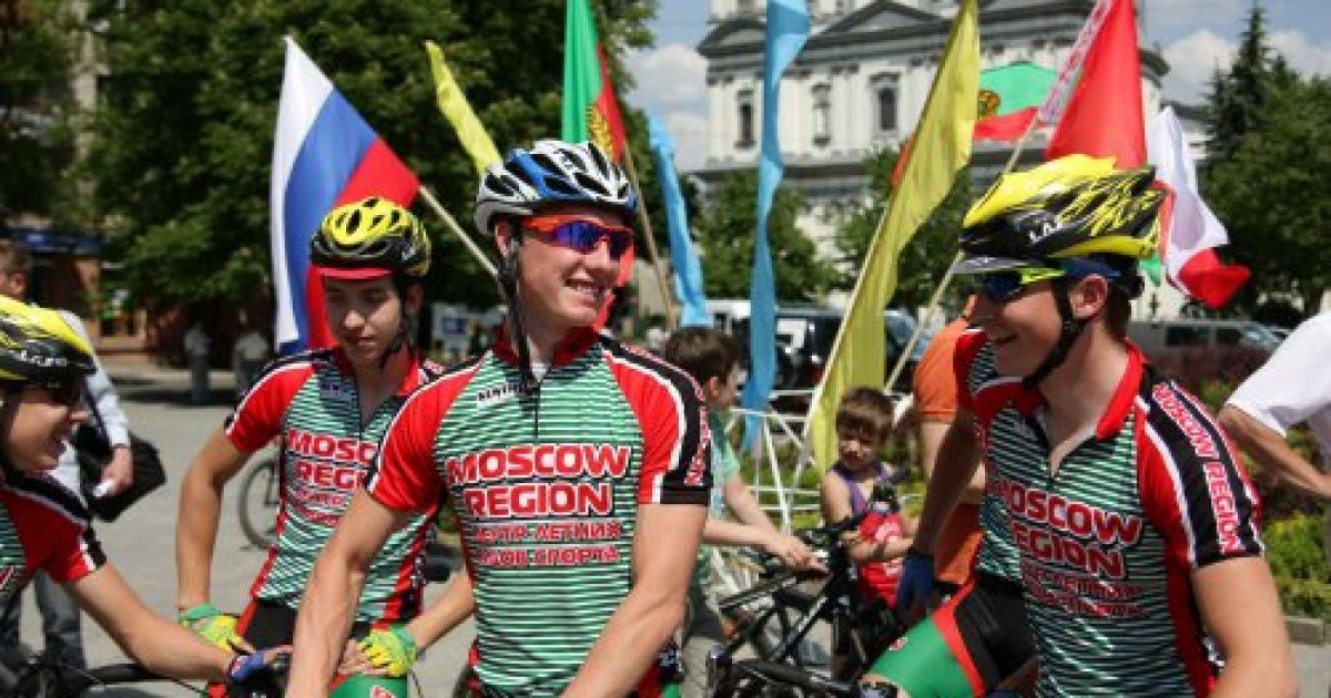 В Тернополі провели 55-ту міжнародну велогонку українсько-польської дружби / © УНІАН