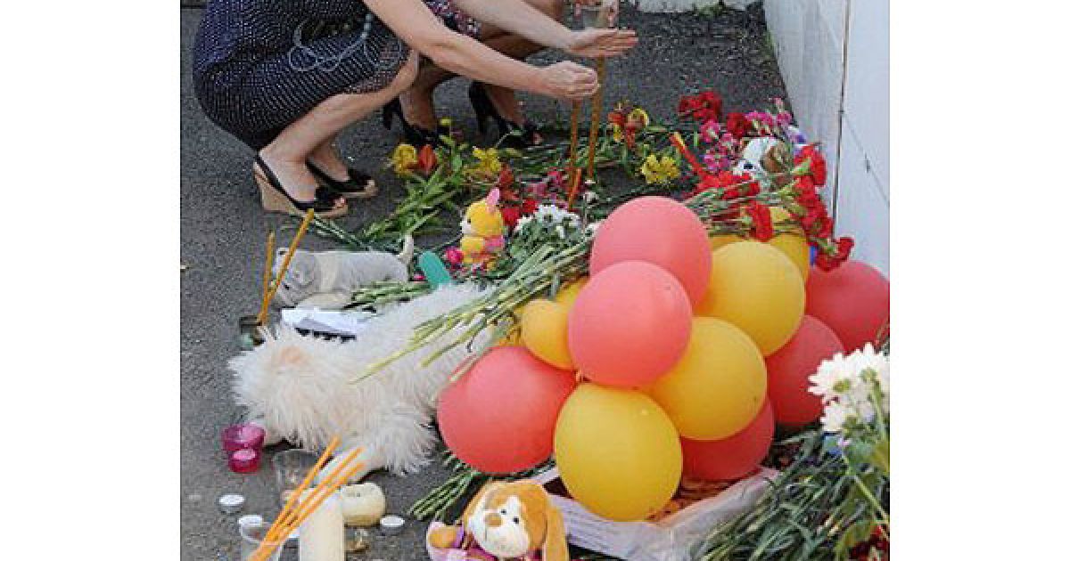 У зв&#039;язку з катастрофою прогулянкового теплохода "Булгарія" 12 липня в Росії оголошено Днем жалоби. / © AFP