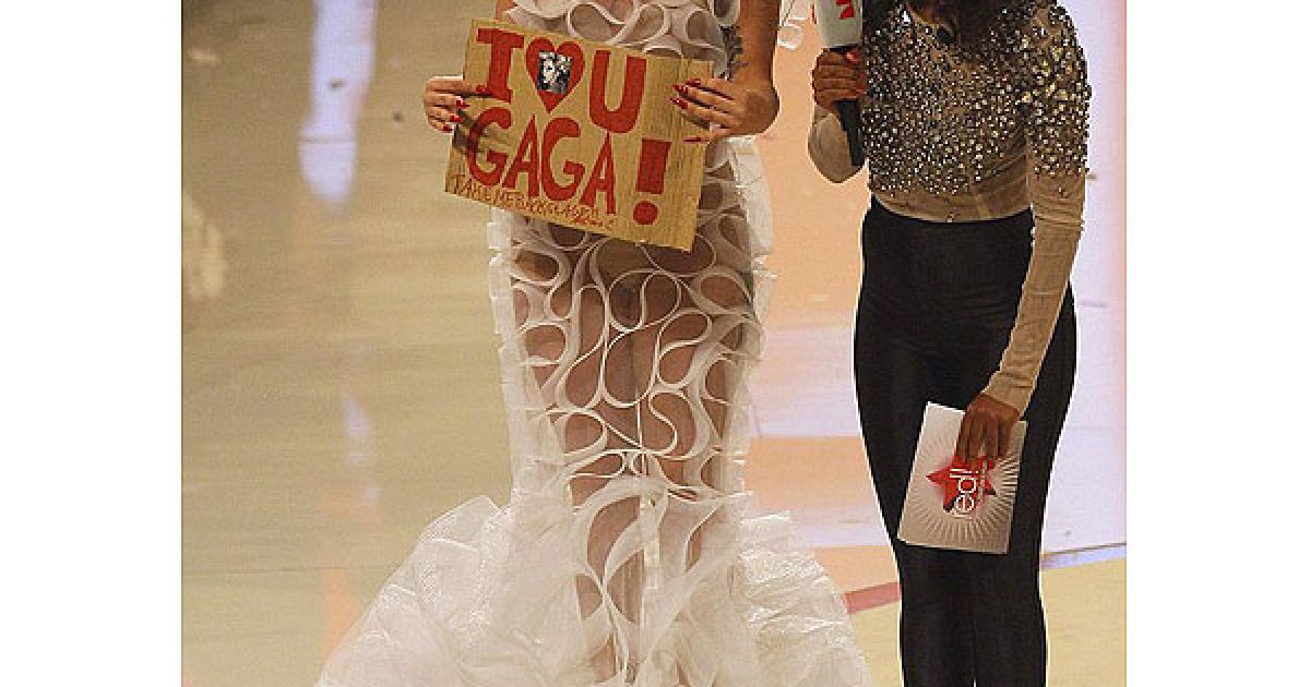 Американська співачка Lady GaGa взяла участь у німецькому шоу "Germany Next Top Model", яке відбулось в місті Кельн.