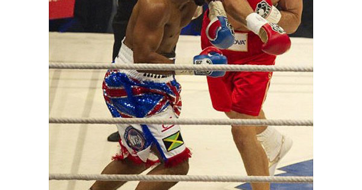 Українець Володимир Кличко став абсолютним чемпіоном світу з боксу, здобувши перемогу над Девідом Хеєм у об&#039;єднавчому поєдинку за пояси IBF/IBO, WBO і WBA. / © AFP