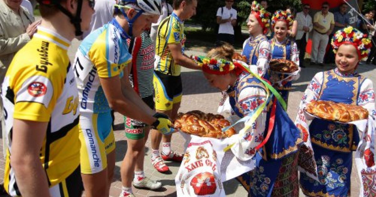 В Тернополі провели 55-ту міжнародну велогонку українсько-польської дружби / © УНІАН