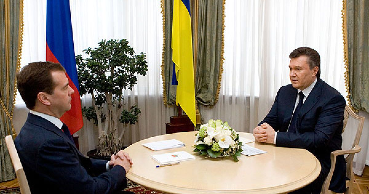 Президент України Віктор Янукович і президент Росії Дмитро Мєдвєдєв зустрілися у Чорнобилі.
