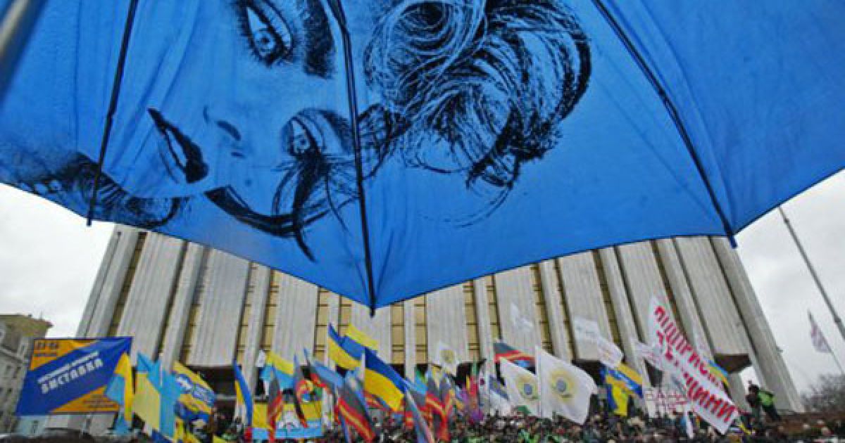 Сотні людей з усієї України з&#039;їхались до Києва на "Автомайдан" із вимогами відставки прем&rsquo;єр-міністра Миколи Азарова. / © УНІАН